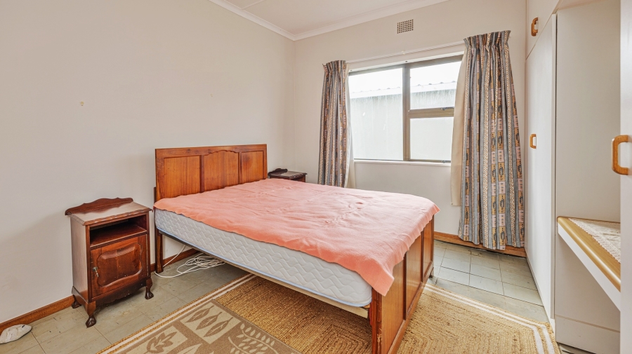 4 Bedroom Property for Sale in Struisbaai Western Cape